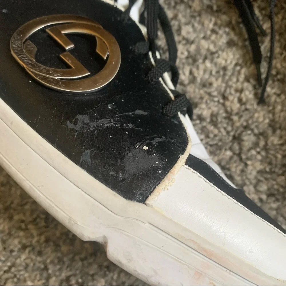 Gucci White &‎ Black Hightop Sneakers 10.5